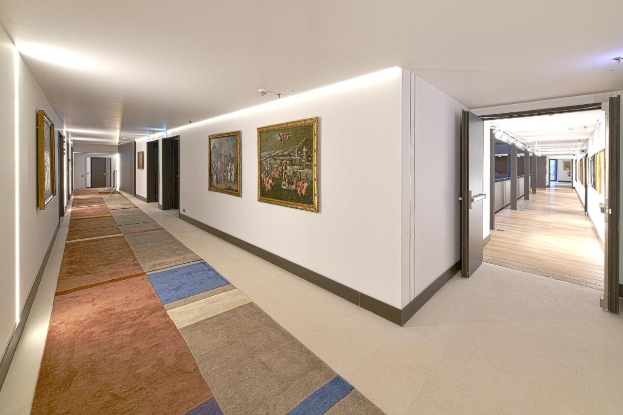 Parador De Turismo De Леон Экстерьер фото Corridor