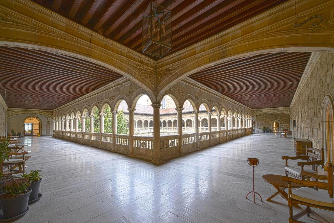 Parador De Turismo De Леон Экстерьер фото University of Valencia