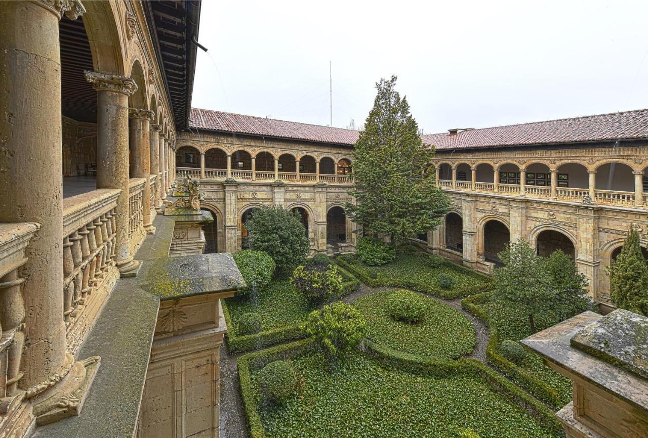 Parador De Turismo De Леон Экстерьер фото University of Salamanca
